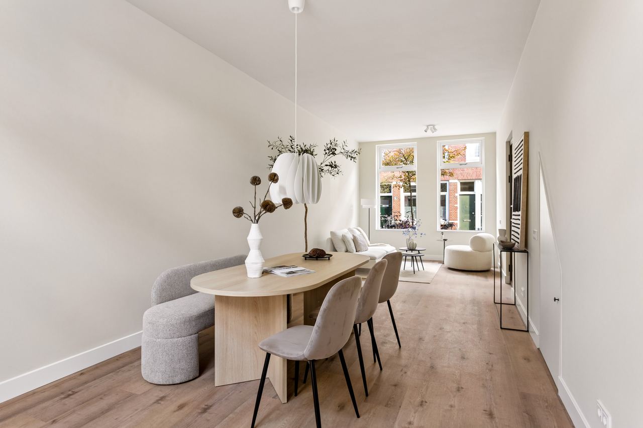 Eetkamer richting woonkamer